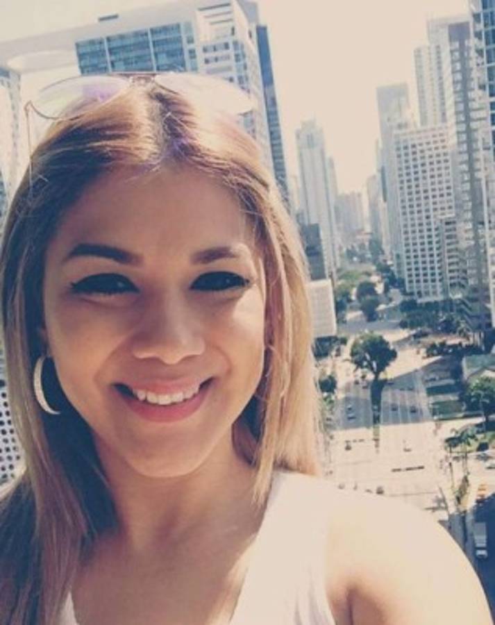 Las ardientes vacaciones de Ivonne, la bella esposa de jugador hondureño