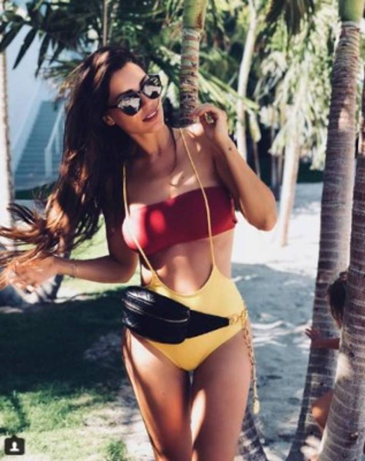 ¡Un bombón! Yolanthe Cabau, la presentadora que le robo el corazón a Wesley Sneijder