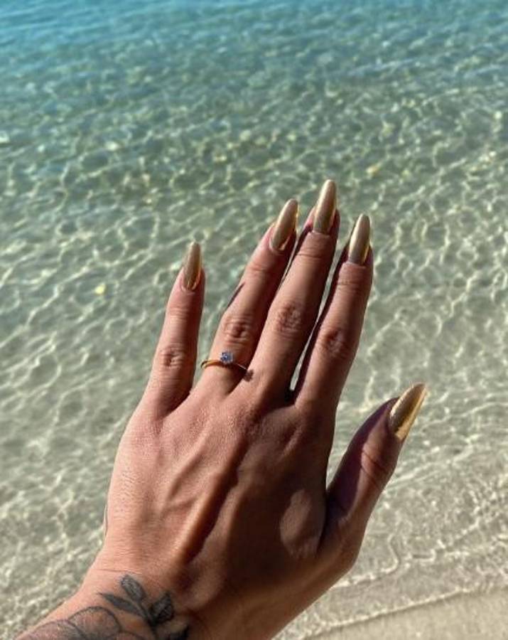 El ex del Olimpia Fabio de Souza y sus vacaciones con la hermosa Ana Gonçalves en Roatán; le pidió matrimonio