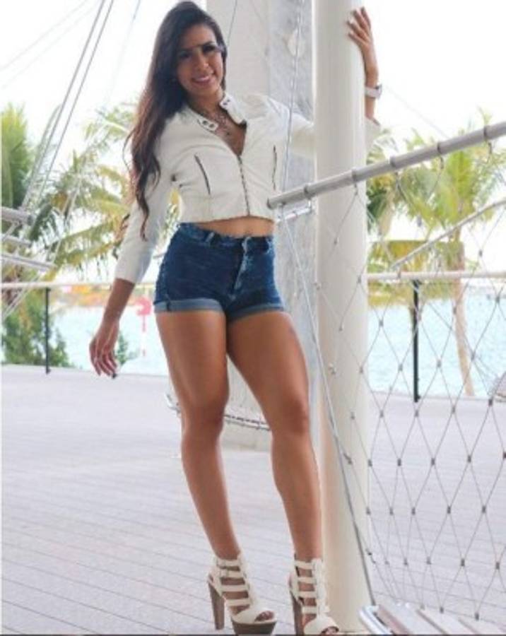 Hermana de Lipstickfables enciende las redes con un bodypainting