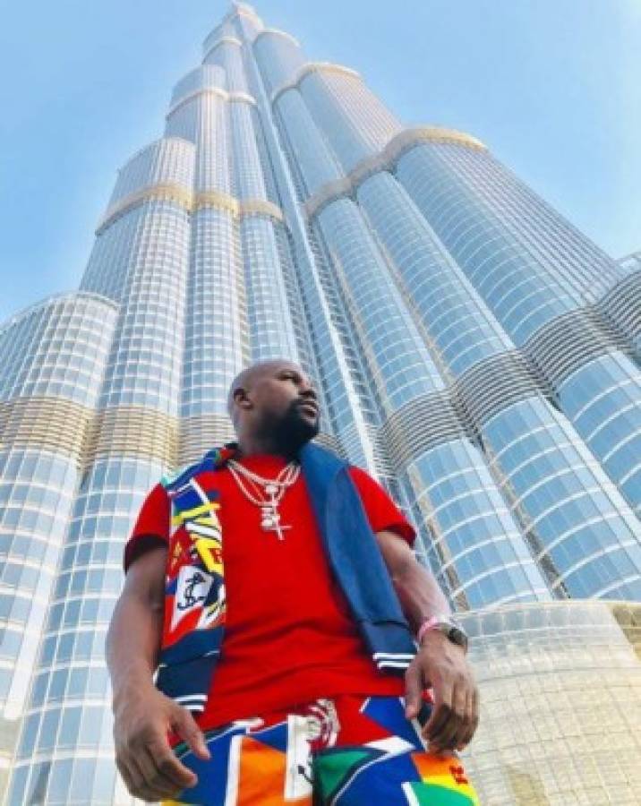 Floyd Mayweather presume de su lujosas vacaciones en Tokio, Hong Kong y Dubái