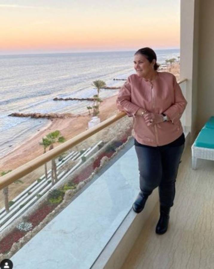 Mansión de $2.5 millones y un Ferrari: La vida de lujos de la mamá de Cristiano Ronaldo