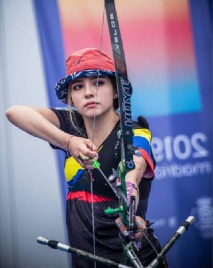 La hermosa atleta colombiana que enamora en los Juegos Olímpicos de Tokio y la polémica con sus tatuajes