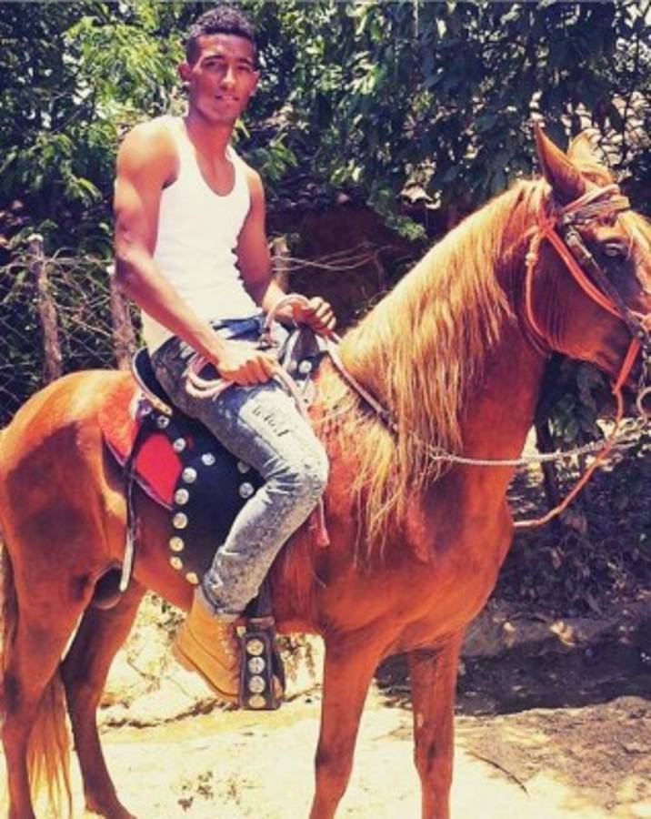 Douglas Martínez, el fanático de las vacas y caballos que destaca en la USL