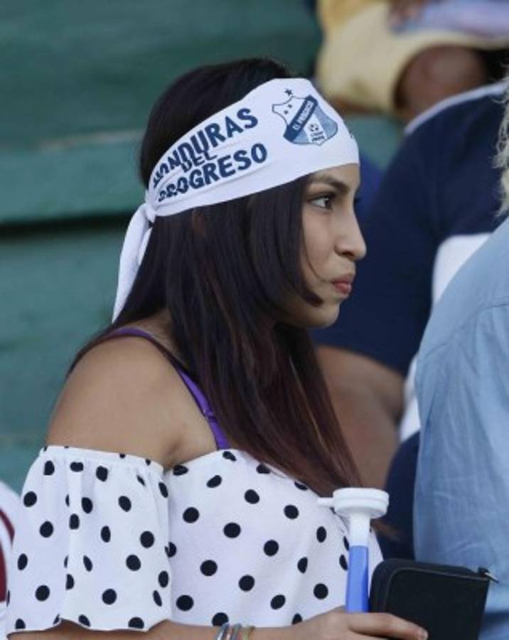 FOTOS: Las lindas chicas que eclipsaron en el juego Honduras-Real España