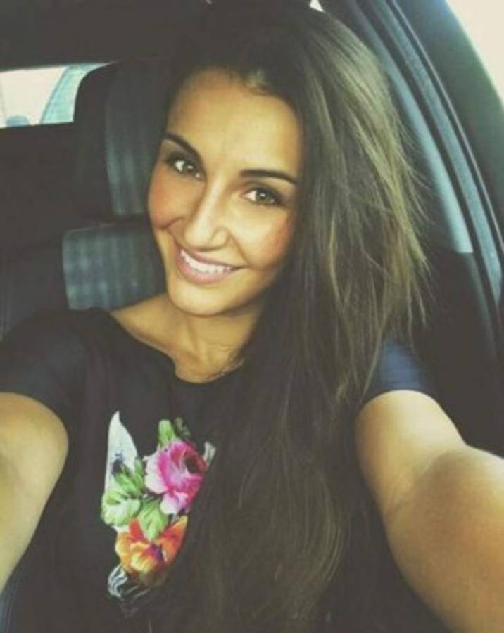 Adriana, la espectacular novia de Theo Hernández que es 'antimadridista'