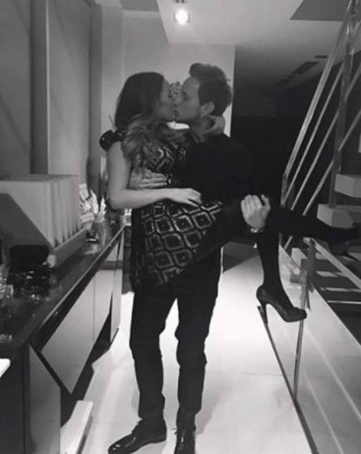 IMPERDIBLE: Así recibieron el año 2017 las máximas estrellas del fútbol