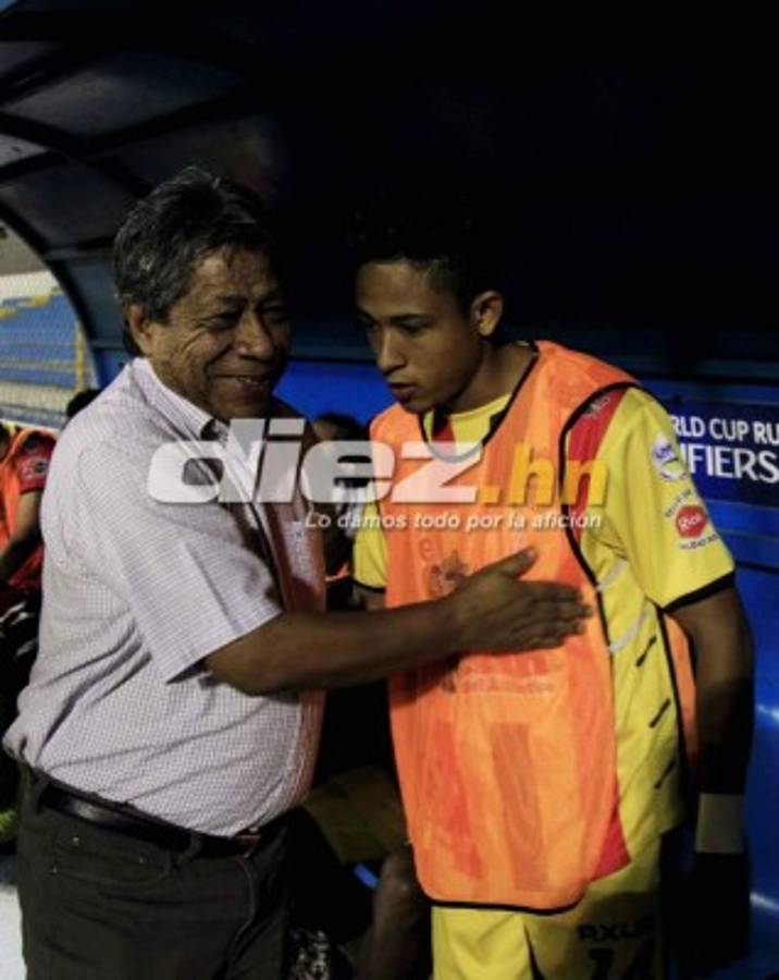 No se vio en TV: Los abrazos a Primi Maradiaga y la barra de Real España sí llegó al Morazán