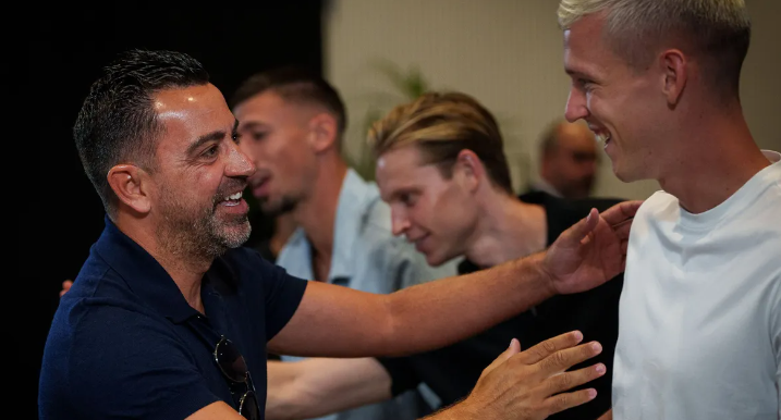 Leyendas del Barcelona se reencuentran en la despedida de Sergi Roberto: “De aquí te tienen que echar...”