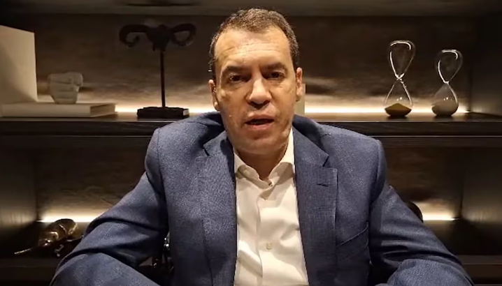 La extraña enfermedad que acabó con la vida de André Marín: “El virus puedes tomarlo en los hielos de un restaurante”