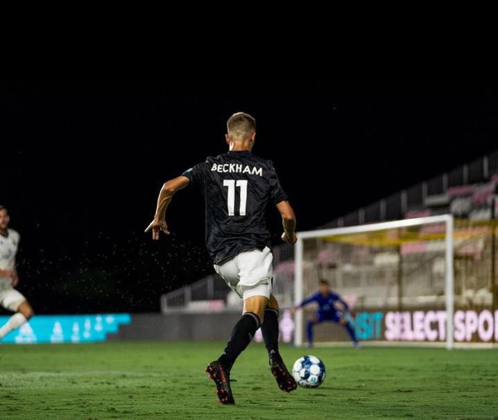 Así es Romeo, el hijo de David Beckham que vale millones: Modelo, futbolista, su fortuna y sensual novia