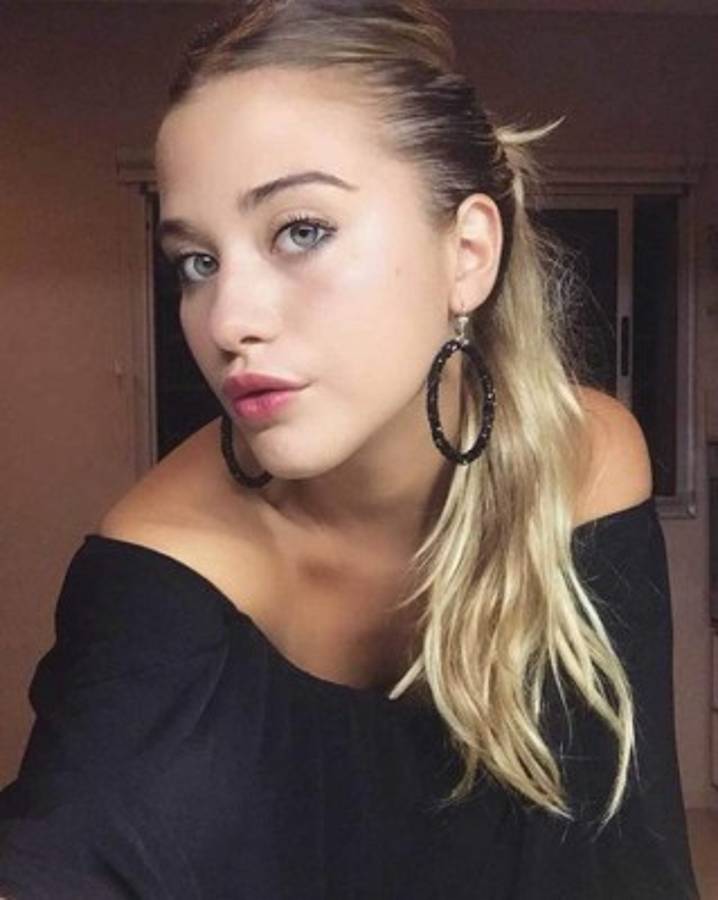 Sofía Calzetti, la joven de 23 años que cuida en casa al 'Kun' Agüero tras ser operado