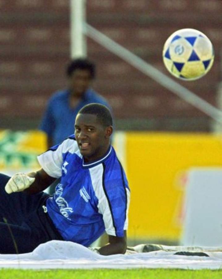 Los futbolistas hondureños que merecieron jugar un Mundial