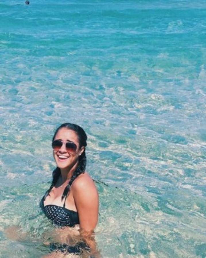 Daniela Obando, la mejor tenista hondureña y también la más radiante