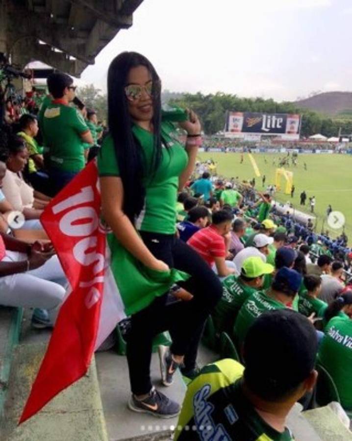 Ella es Andrea Ortiz, la bella sampedrana aficionada del Marathón