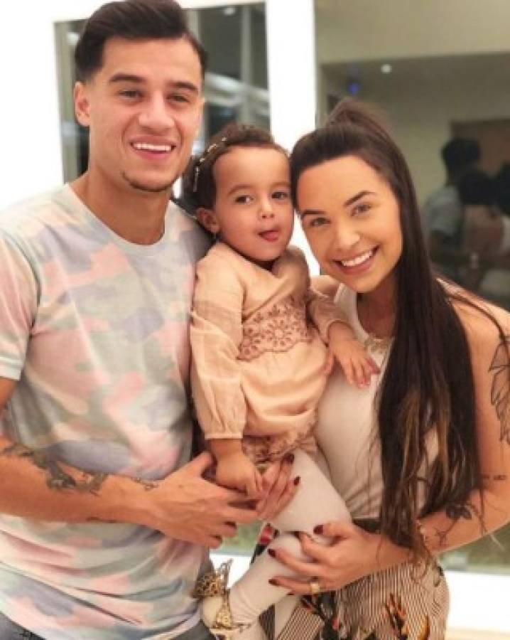 ¡HERMOSA! Así es la novia de Coutinho que seguramente levantará suspiros en Barcelona