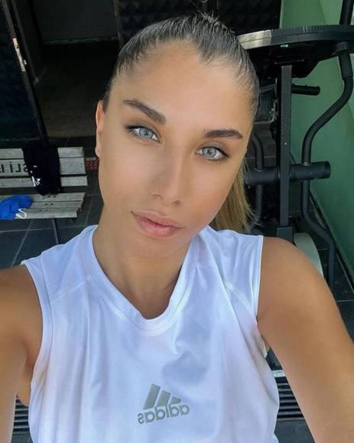 Árbitra acusada de protagonizar polémico video sexual rompe el silencio y aclara todo tras ser suspendida del fútbol