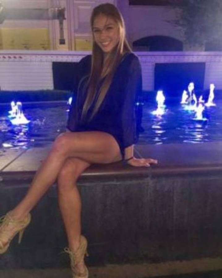 Paige Almendariz, la futbolista estadounidense que cautiva Instagram con su belleza