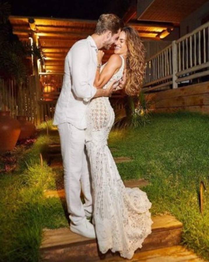 Izabel Goulart, la chica de jugador del PSG que revela las intimidades con su pareja