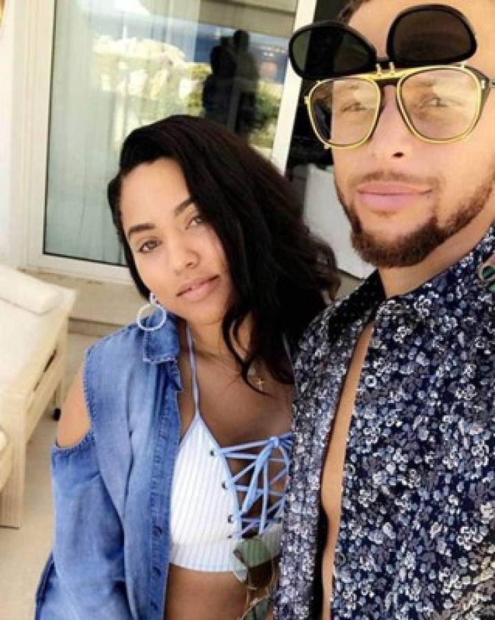 Ayesha, pareja de Stephen Curry manda amenaza a las fans de su esposo