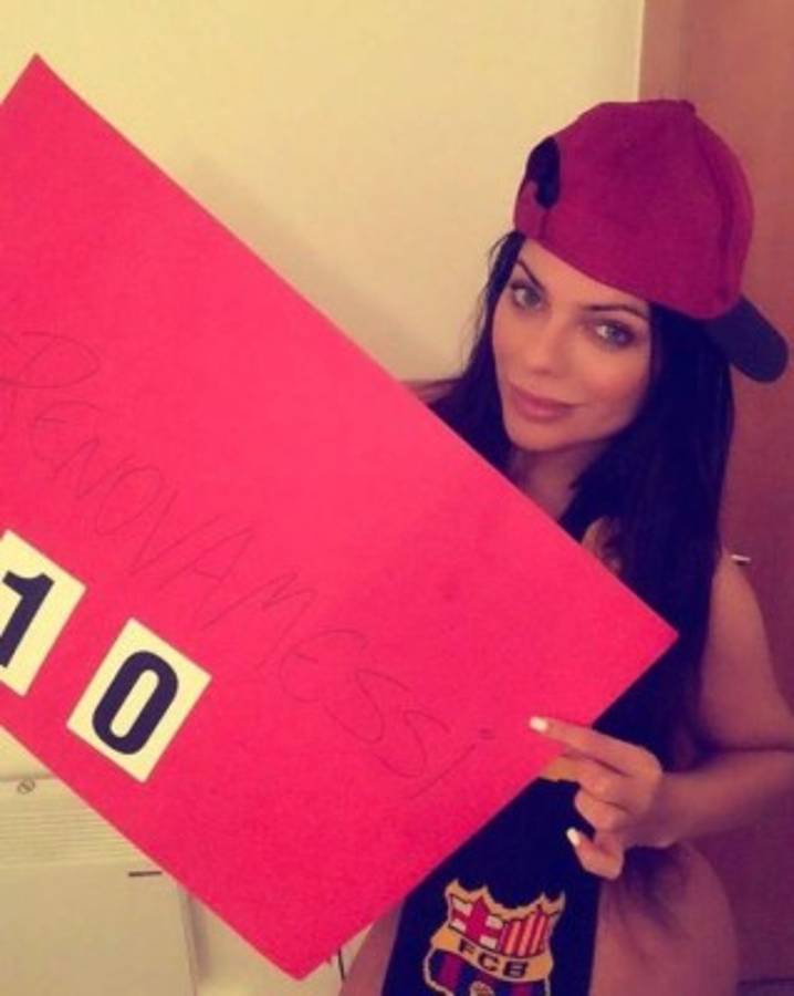 Miss BumBum lanza campaña para que Messi renueve con Barcelona