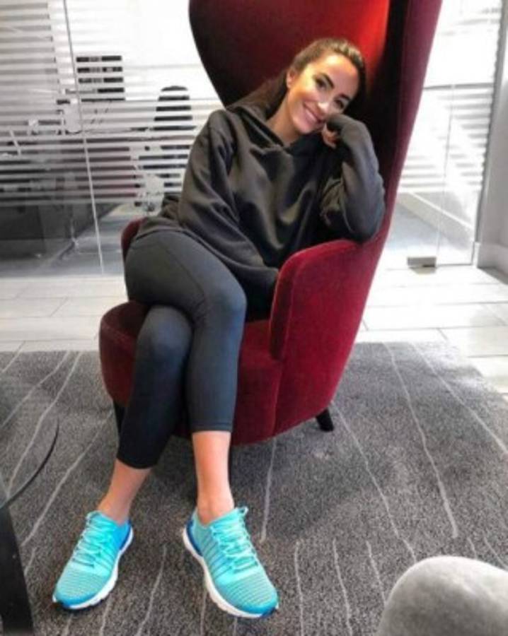 ¡Hermosas! Esposas de seleccionados del grupo E sueñan con ver clasificado a su país