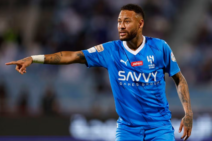 Cristiano Ronaldo bajó a Messi y recupera el trono: los 11 futbolistas mejor pagados del 2023