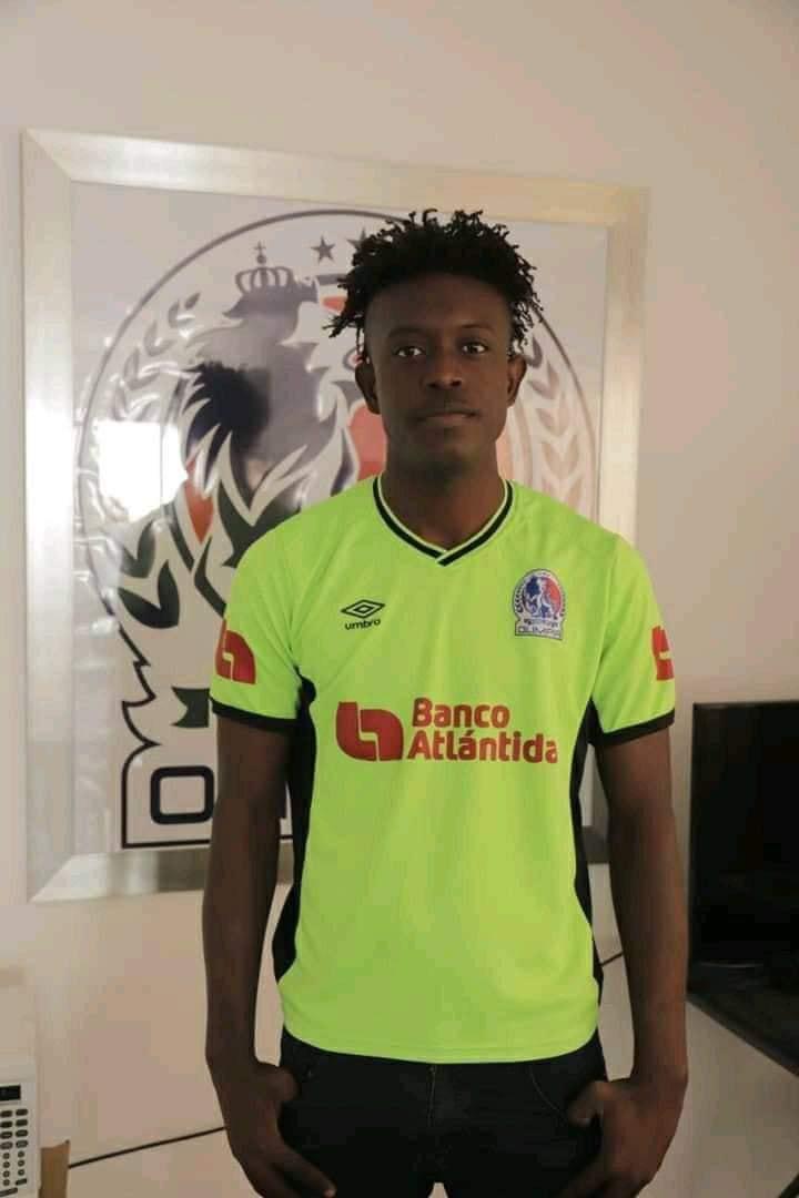 FICHAJES: Real España ficha otro ex Olimpia, Motagua con dura baja y ojo al futuro de Luis Palma