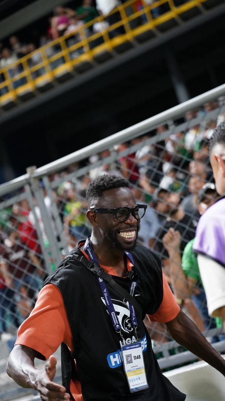 No se vio en TV: Furia olimpista, tiktokers en la cancha y el pedido a Bengtson