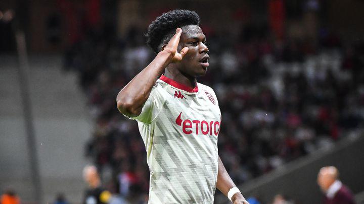 Mercado: El primer fichaje del PSG de Mbappé, revolución del Real Madrid y trueque brutal en Barcelona