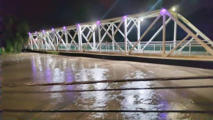 INFORME ESPECIAL: Río Chamelecón se desborda, La Lima comienza a sufrir los efectos de Julia y aumentan las evacuaciones