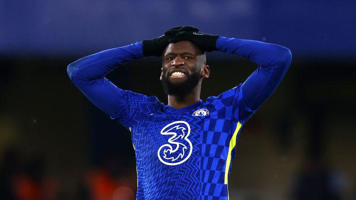 Mercado de fichajes: Barcelona pone dos referentes a la venta, barrida en el PSG para enero y Raiola revela el destino de Haaland