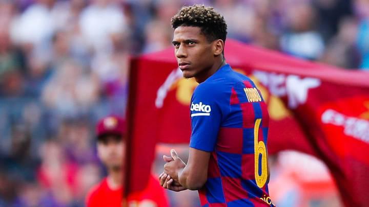 Todibo era considerado como el relevo de Gerard Piqué en Barcelona.