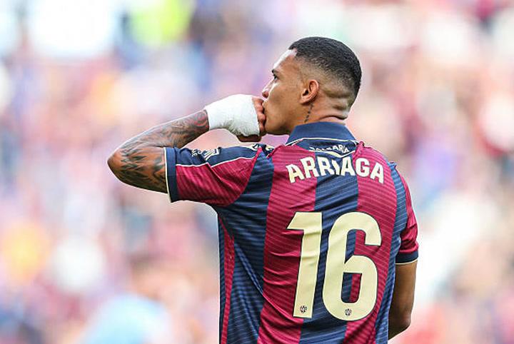 ¡Kervin Arriaga sonríe! Levante aplasta al Oviedo y sueña con la salvación: así quedó la tabla por el no descenso