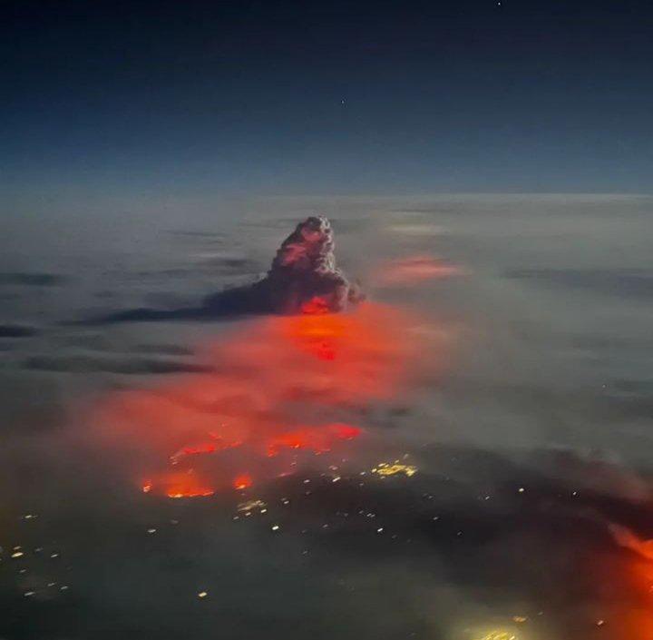 Las impactantes imágenes de los incendios forestales en Chile: 22 fallecidos, 554 heridos y personas escapan de sus casas