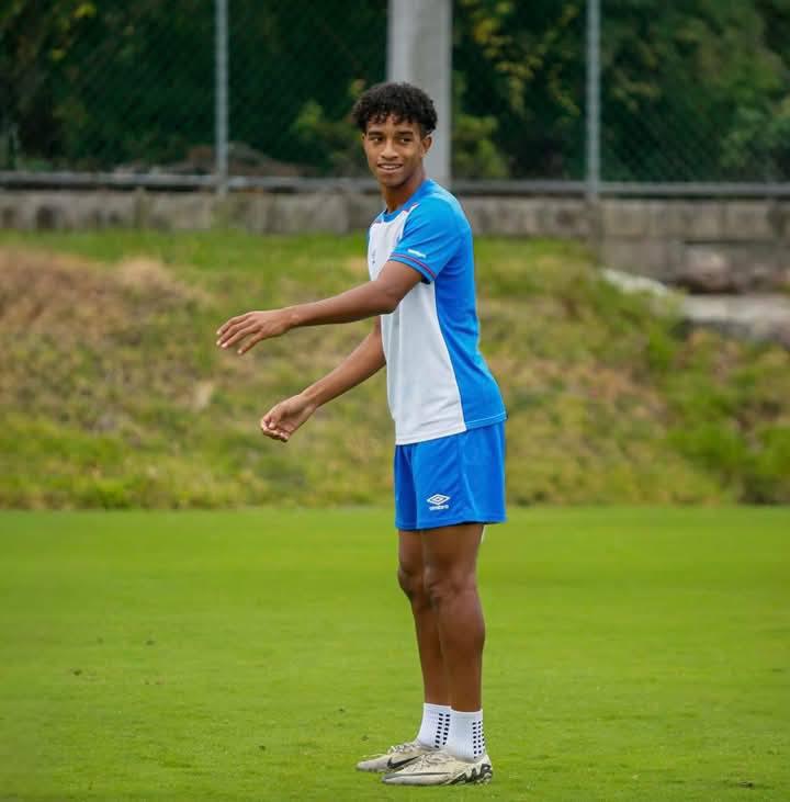 ¡Uno más a la lista! Eduardo Espinel sigue con la línea de potenciar y debutar jóvenes en el Olimpia