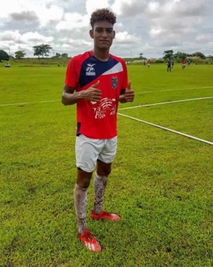 Centroamérica: Dos hondureños a Guatemala, salvadoreño a España y Panamá sigue exportando