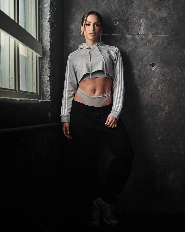 La explosiva cantante de “reggaetón” Anitta confirma y cuenta detalles de su amorío con Neymar