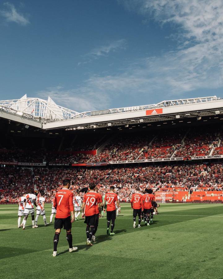 Tuvo un tremendo gesto: Así fue el regreso de Cristiano Ronaldo con el Manchester United ¿Se queda?