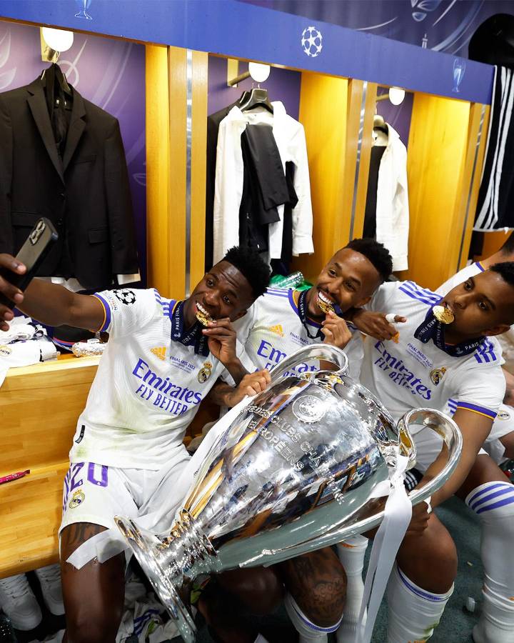 NO SE VIO EN TV: Alaba saca la silla, el que tiene más Champions que Mbappé y el dardo de Vinicius a su principal crítico