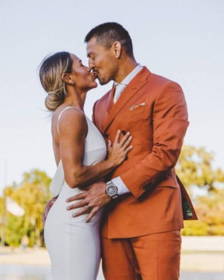 Las fotos de la boda de Roger Espinoza con la espectacular futbolista del Kansas City Femenino