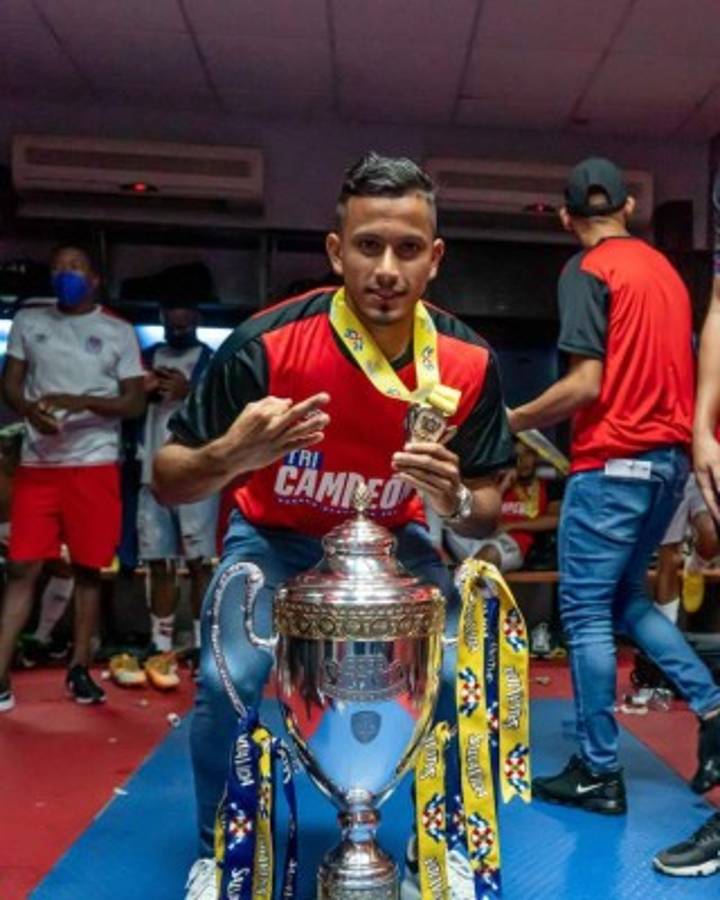 ¡Con un cómico y hasta un DJ! Así fue el festejo íntimo de Olimpia tras conquistar el tricampeonato