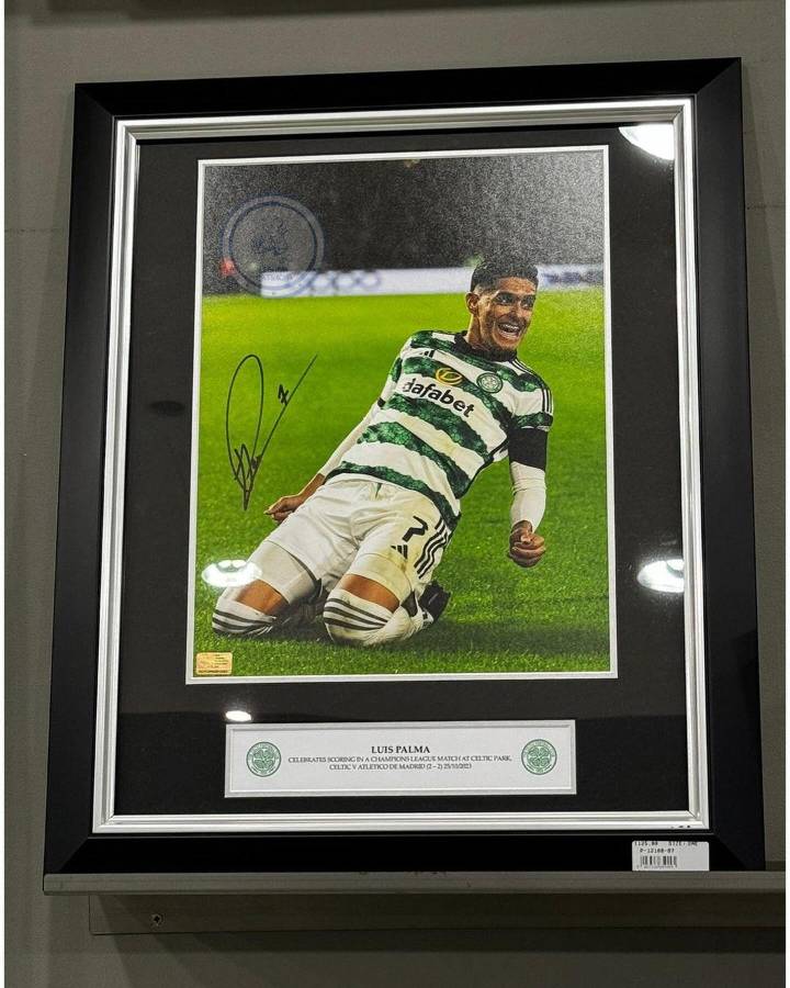 ¡Bichomanía! Luis Palma es sensación en Escocia: Celtic vende souvenirs suyos y los niños lo admiran