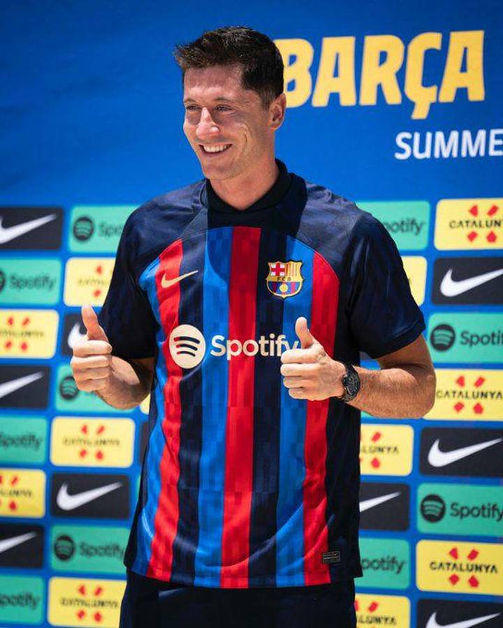 Así fue la sencilla presentación de Lewandowski en Miami como nuevo jugador del Barcelona ¿Y su dorsal?