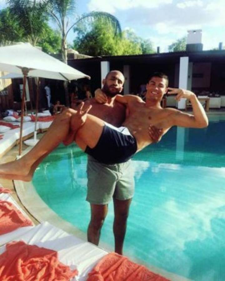 Las excéntricas vacaciones de Cristiano Ronaldo y sus amigos