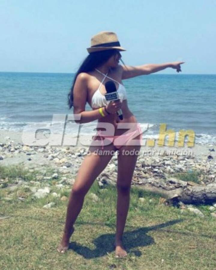 Así es la infartante Alejandra Rubio que lanza propuesta a jugadores de Olimpia