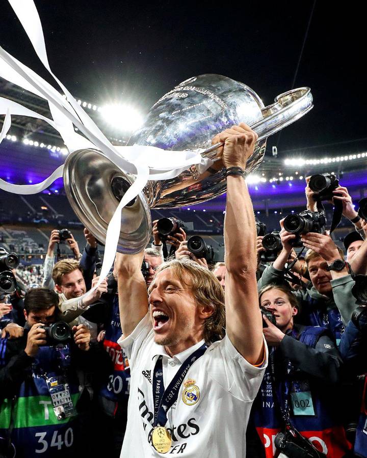 PSG toma drástica decisión con Mbappé y bomba en el Bayern Múnich; Barcelona presenta oferta por un jugador inesperado