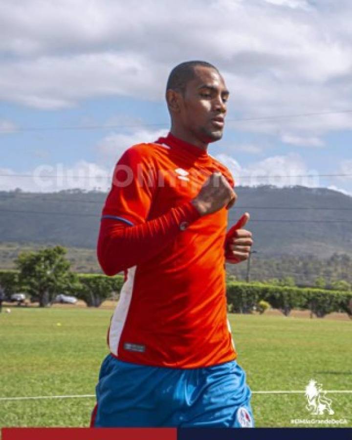 Fichajes: Legionario entrena con Motagua, Danny Turcios a segunda y exReal España fichará por Marathón