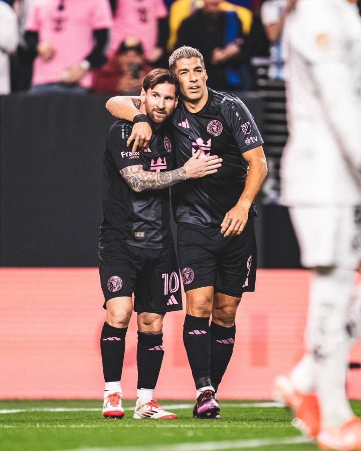 Messi vivió a lo grande su debut en 2025 durante el juego Inter Miami vs América y lo acompañó la polémica