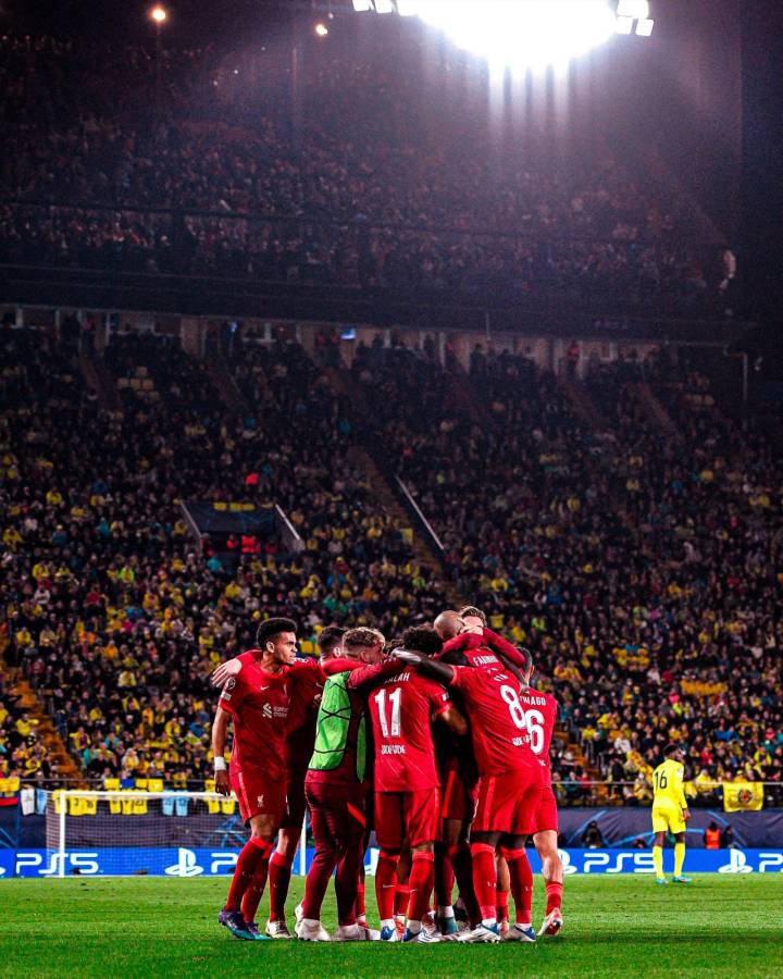 El festejo del Liverpool en el campo del Villarreal luego de avanzar a la final de la Champions y la emoción de Luis Díaz